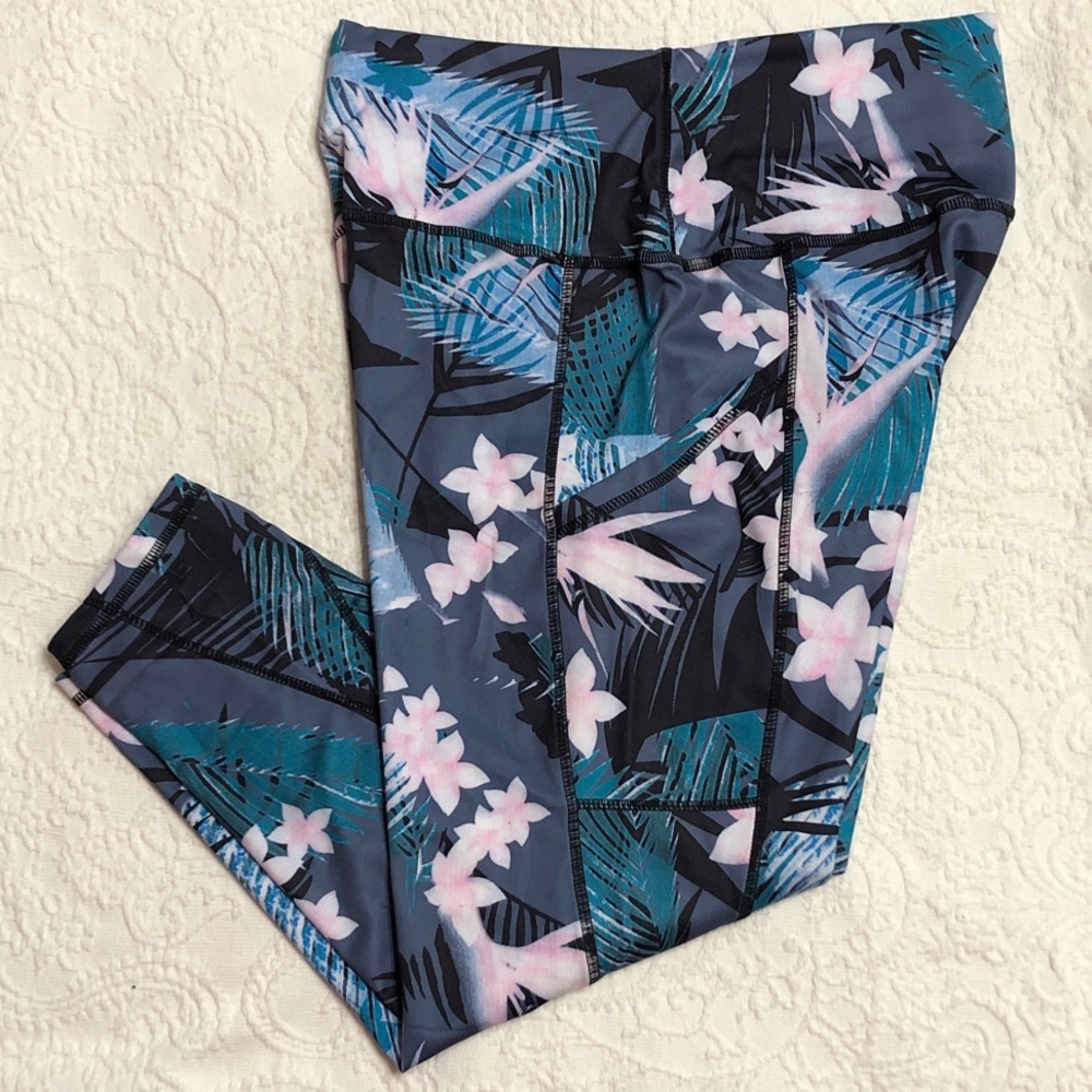 Tropical Print Women’s Athletic Leggings Size Medium Gray, Black, Blue, and Pink